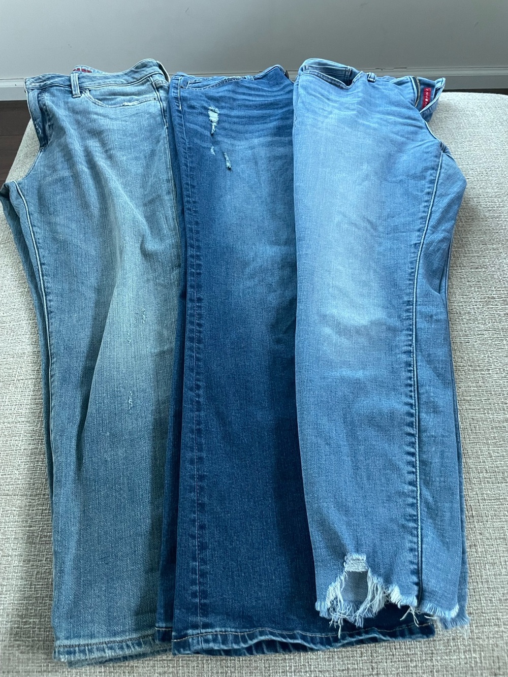 Bundle - 3 pair of Lucky Brand Women’s Jeans - Light, dark Wash size 12